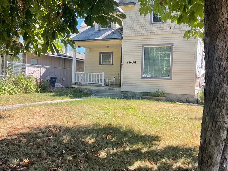 2604 N Madelia St #2 — Photo 1