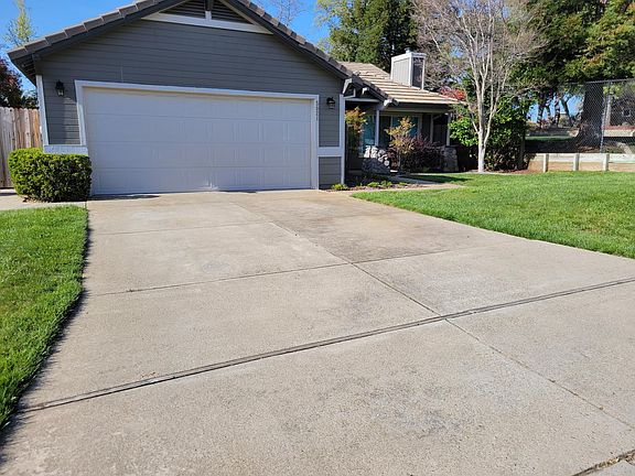 2nd image of 5021 Mendocino Way