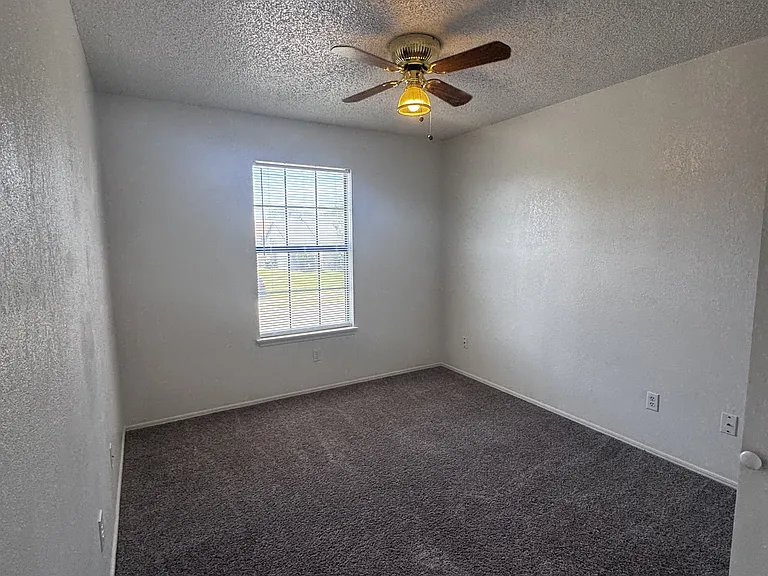 1613 Bobby Lee Dr — Photo 40