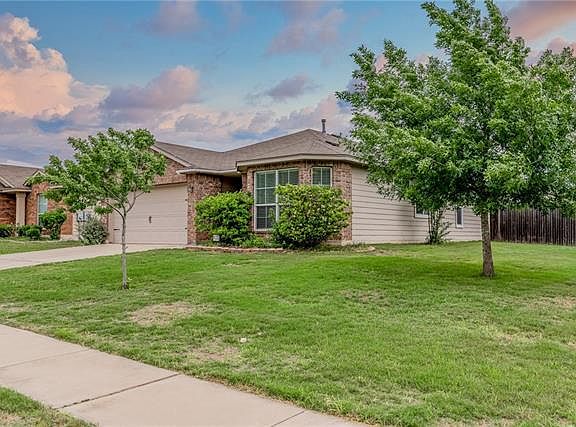 2nd image of 2715 Jacki Dr