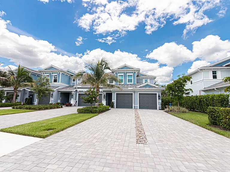 2658 Seychelles Cir #2504 — Photo 33