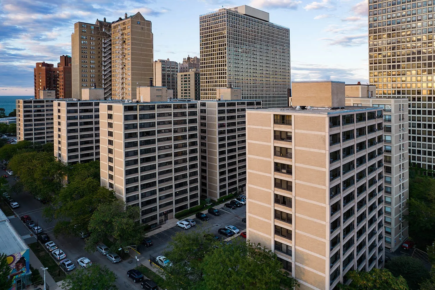 Algonquin Apartments — Photo 1