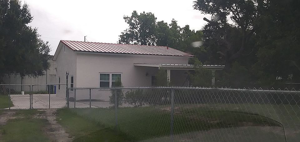 1st image of 717 Crevasse St