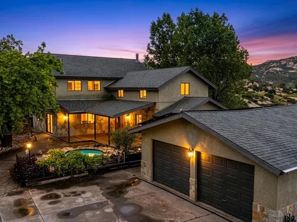 3860 Carveacre Rd, Alpine, CA 91901