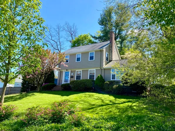 263 Lowell St, Wakefield, MA 01880