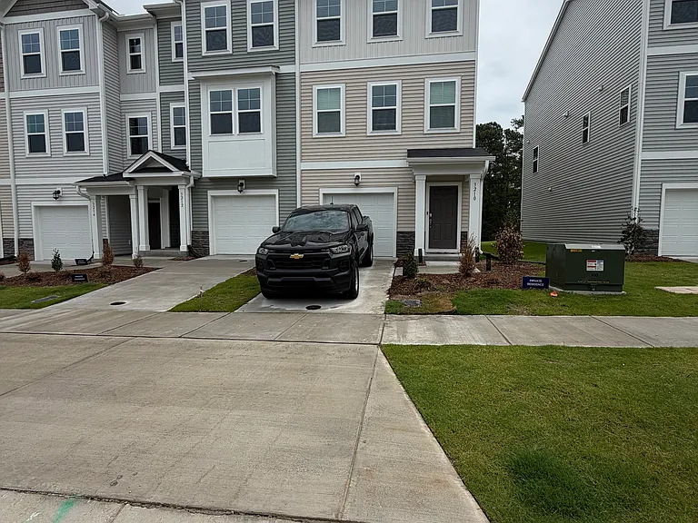 3210 Gypsum Dr — Photo 1