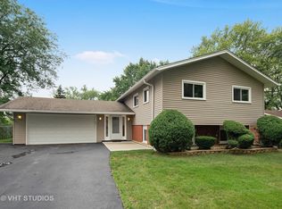 21W155 Everest Rd, Lombard, IL 60148