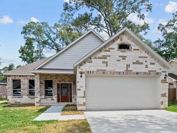 2942 Lake Breeze Ln, Crosby, TX 77532
