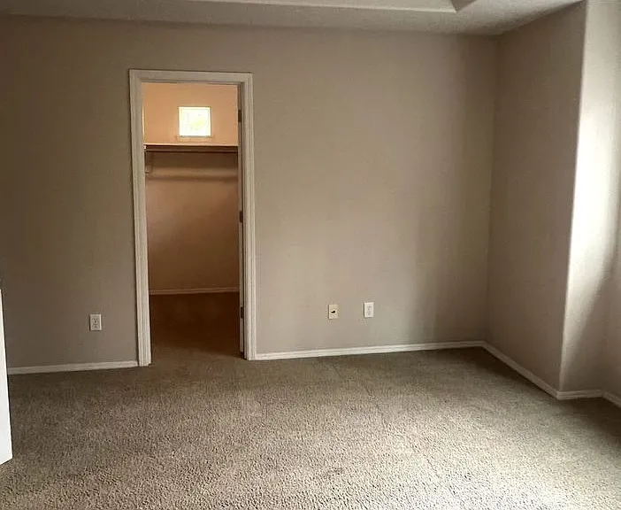 1008 SE Bacarra St — Photo 20