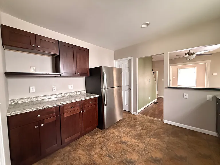 217 Floral Ave — Photo 6