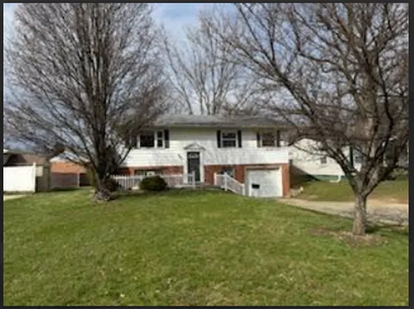 1221 Terrace Rd NW, North Canton, OH 44720