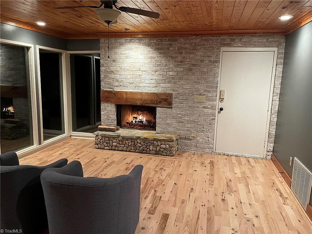 40 Doe Valley Dr, Hillsville, VA 24343 Zillow