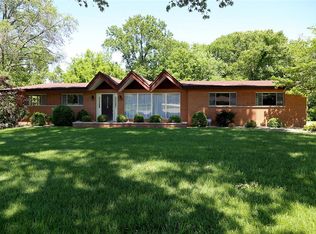 12134 Blackhall Dr, Saint Louis, MO