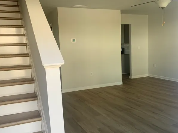 7256 Crestside Dr, Austell, GA 30168