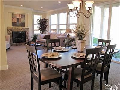5th image of 15 Olive Ct