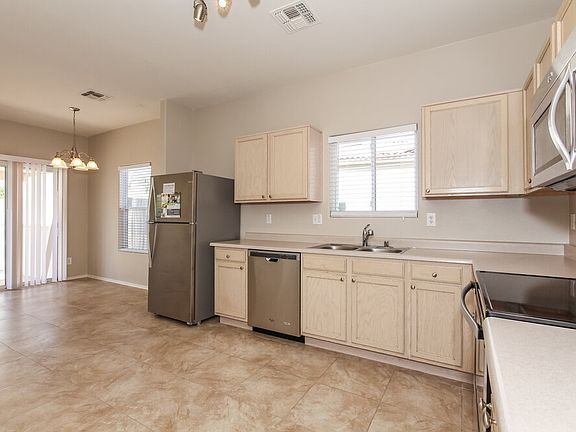 5th image of 13148 W Redfield Rd