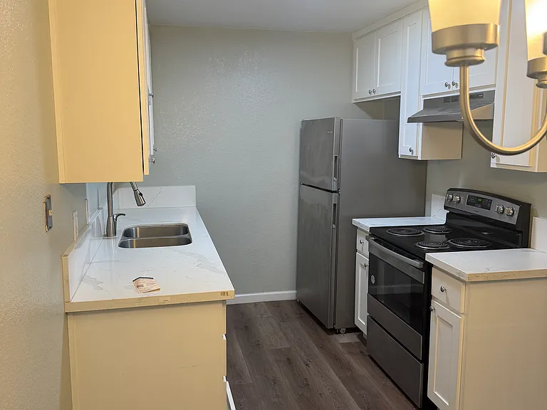 1712 Elayne Dr #1712 — Photo 9
