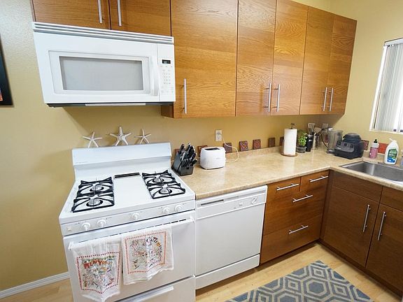 5th image of 4615 Pico St APT 12