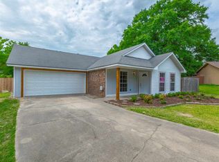 611 Green Ct, Jackson, MS 39272