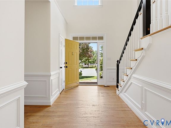 3rd image of 14013 Saint Cecelia Ct