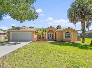 880 Pyracantha St NW, Palm Bay, FL 32907
