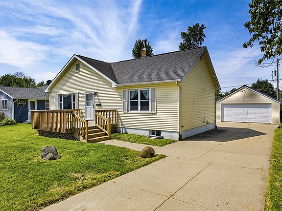 2nd image of 1070 27th St