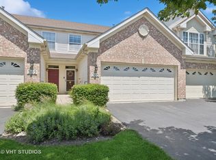 305 Lake Gillilan Way, Algonquin, IL 60102