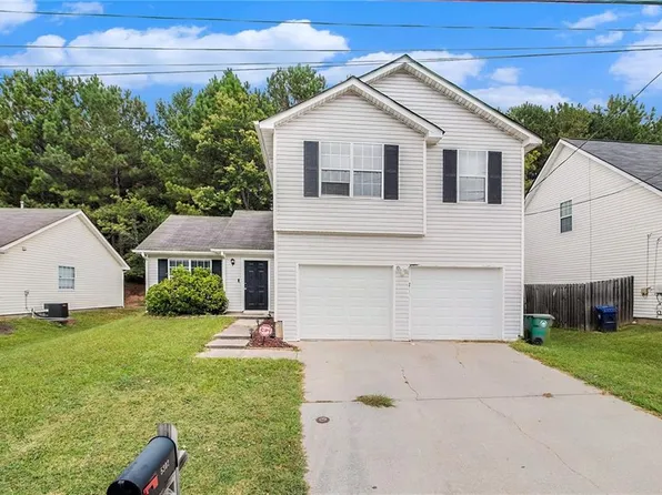 5302 Salem Springs Dr, Lithonia, GA 30038