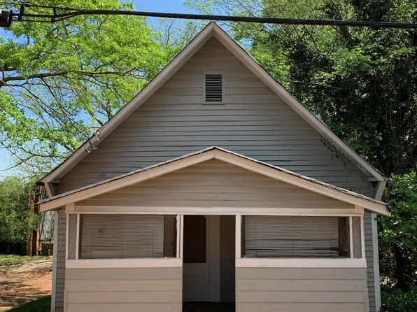 156 Cannon Dr SE