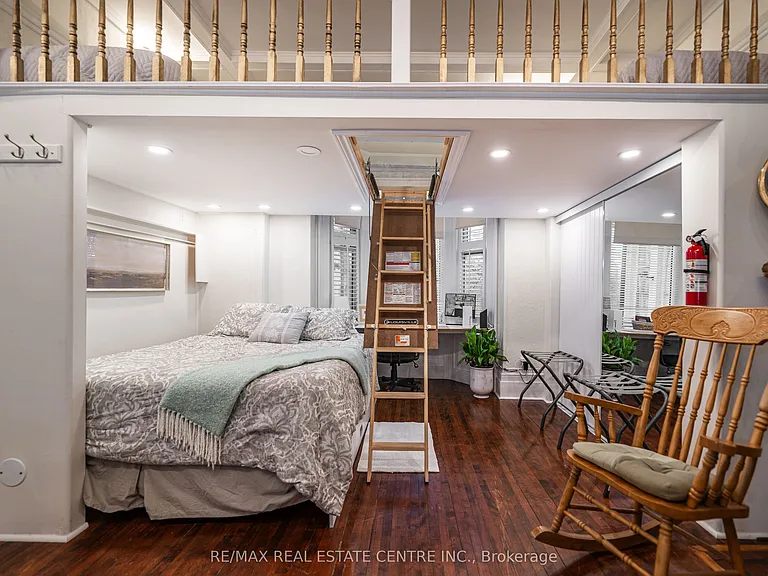 68 Scott St #A — Photo 16