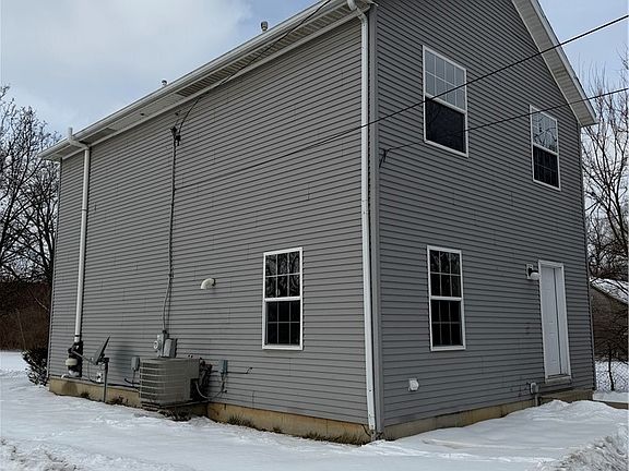 2nd image of 140 S Kilmer St