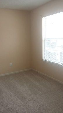 5th image of 875 Miller Creek Ln