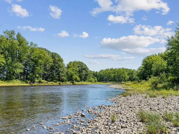 181 Pleasant Street, Milo, ME 04463