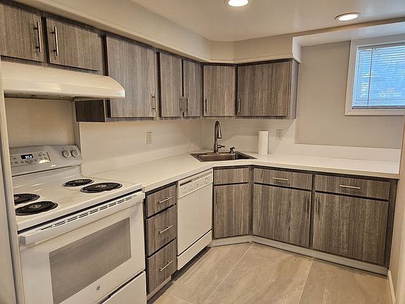 4th image of 43 Hartman Hill Rd #A