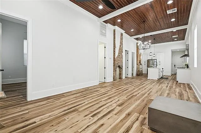 1201 Marigny St — Photo 13