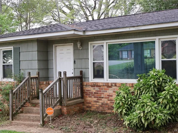 624 James I Harrison Pkwy E, Tuscaloosa, AL 35405