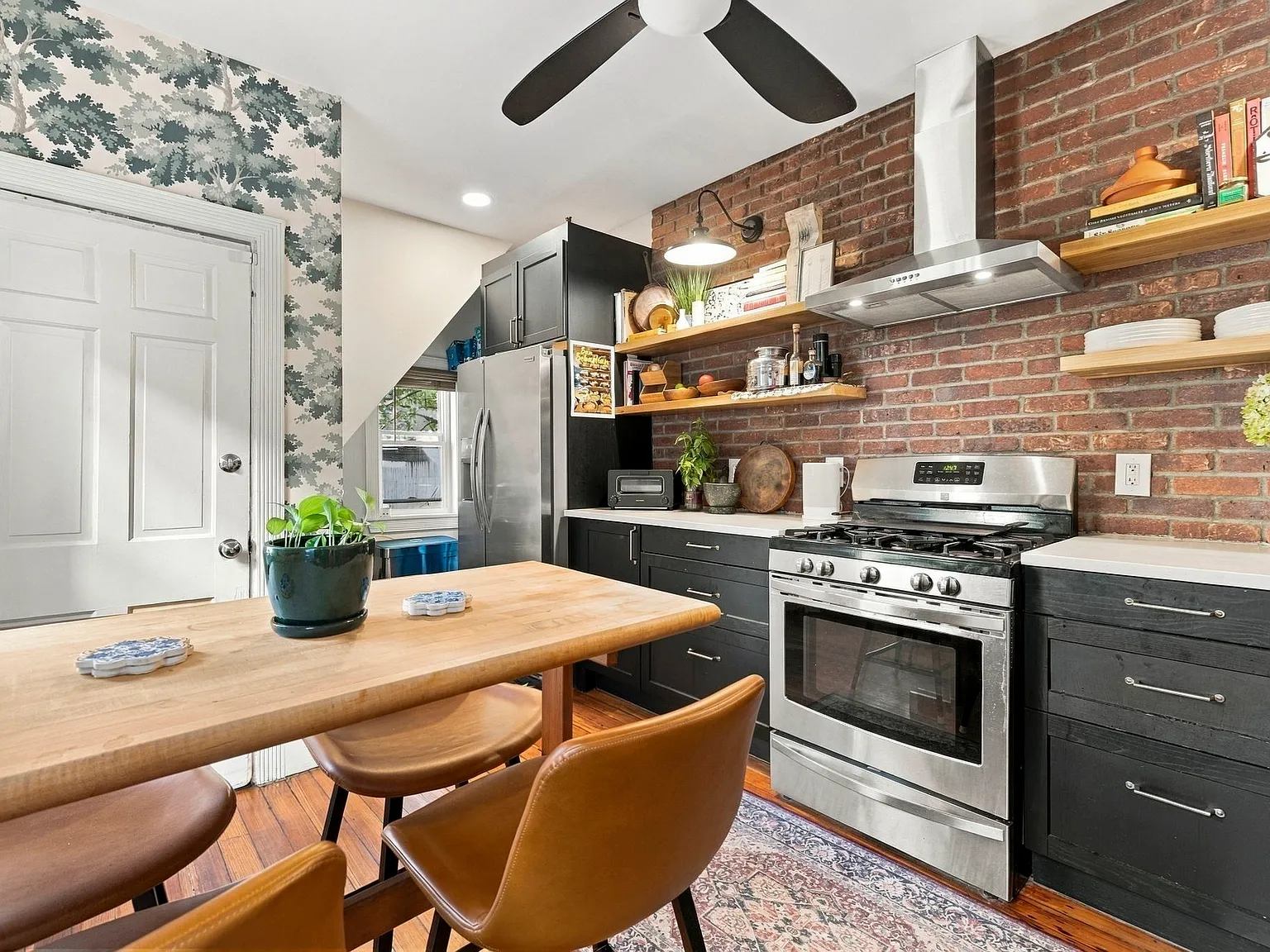 1 bed, 1.0 bath, 512 sqft, $3,400 — Photo 3
