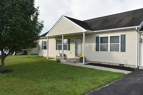 108 Mermaid Ln Photo 1