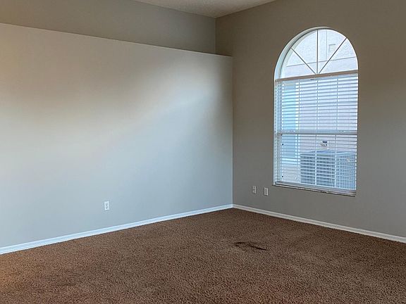 3rd image of 4535 Bond Ln