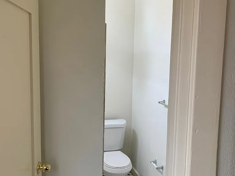 546 Cedar Ave #B — Photo 19