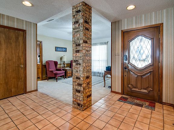 4th image of 6620 Diamond Ridge Dr