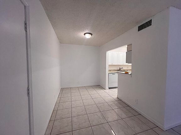 4th image of 1500 N Congress Ave APT A5