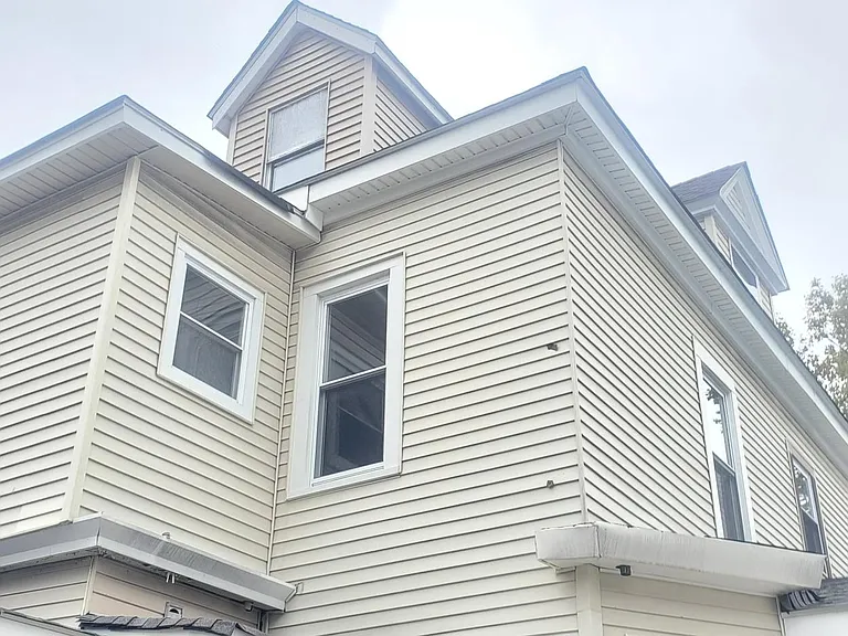Sherman St — Photo 5