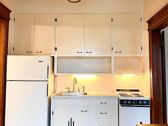 Kitchen with built-in eating for two