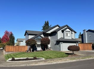 19453 Sunset Springs Dr, Oregon City, OR