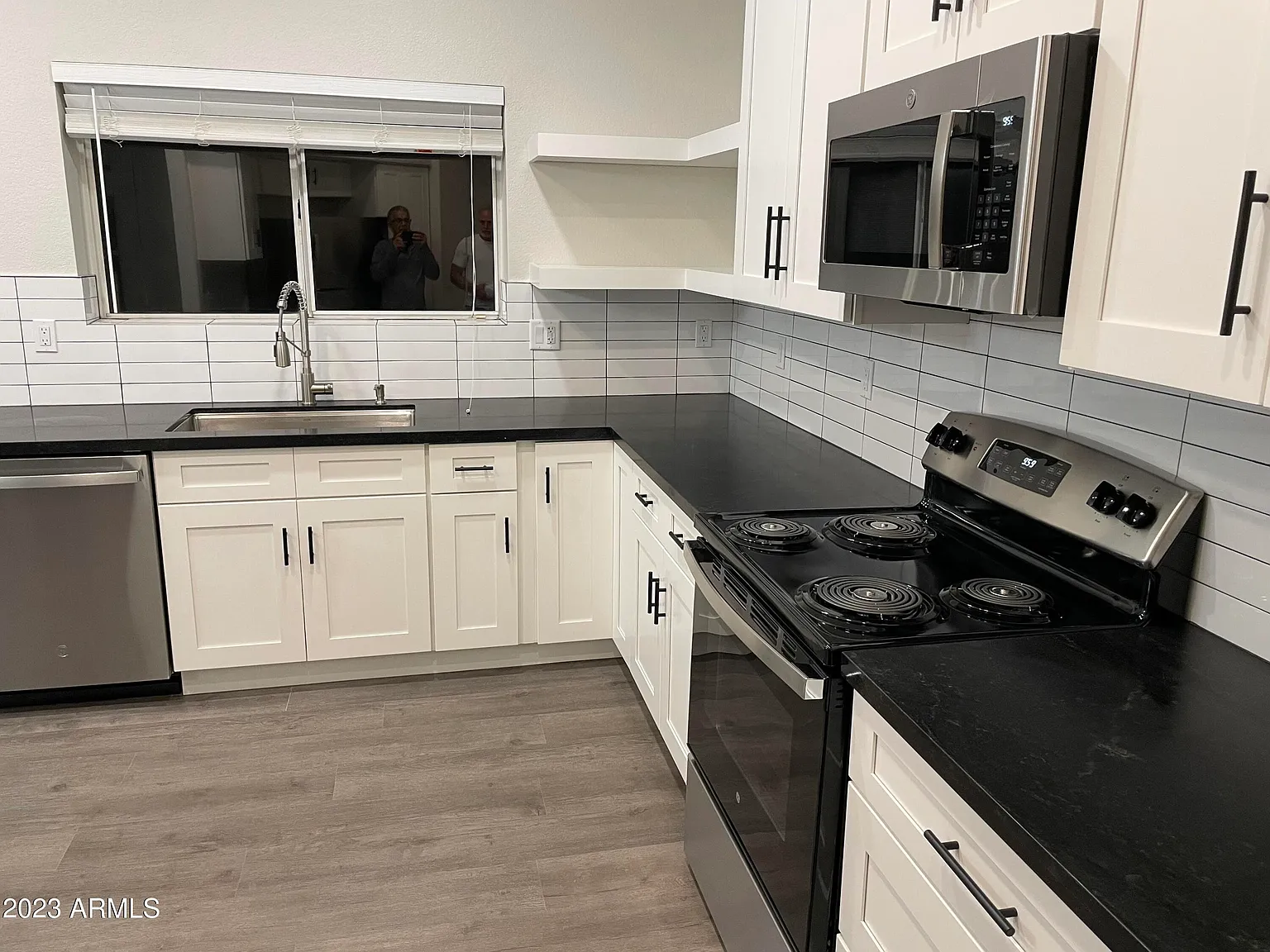 3 bed, 2.0 bath, 1466 sqft, $2,495 — Photo 4