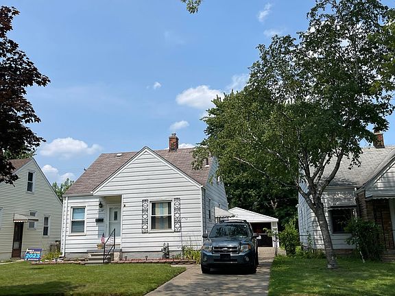 2nd image of 20049 Elkhart St
