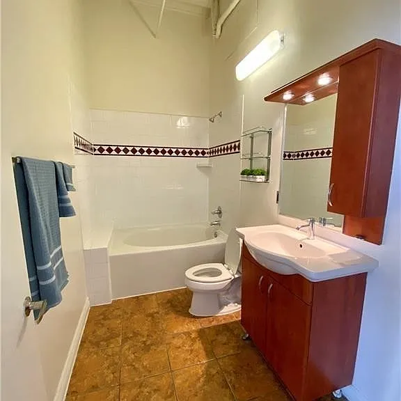 312 W 5th St #1017 — Photo 5