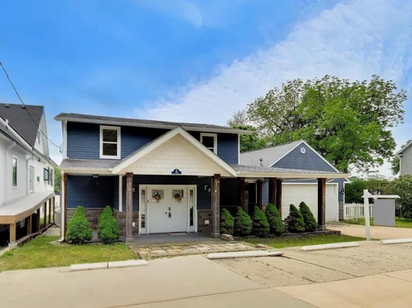 701 N Harrison St, Algonquin, IL 60102