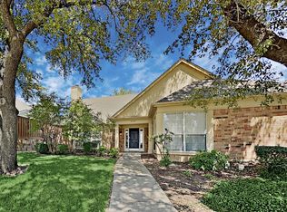 2107 Stonegate Dr, Carrollton, TX 75010